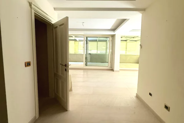 Shtepi ne shitje Apartament ne Tirane, 2+1, Mobilimi Bosh, pa mobiluar, Pagesa 410,000  Euro.