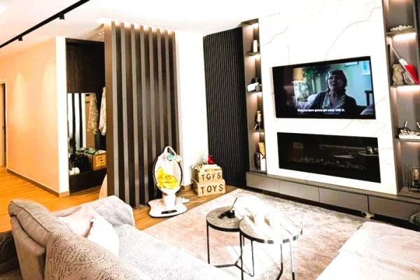 Shtepi ne shitje Apartament ne Tirane, 2+1, Mobilimi E mobiluar, Pagesa 420,000  Euro.