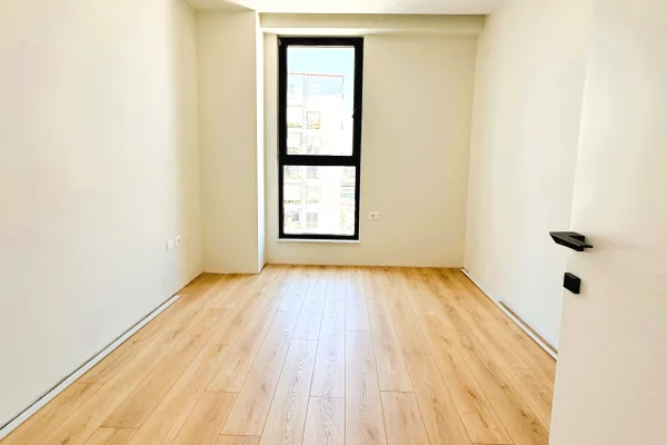 Shtepi ne shitje Apartament ne Tirane, 2+1, Mobilimi Bosh, pa mobiluar, Pagesa 250,000  Euro.