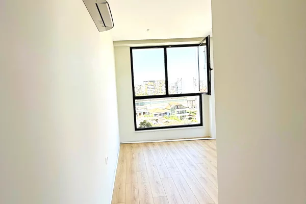Shtepi ne shitje Apartament ne Tirane, 2+1, Mobilimi Bosh, pa mobiluar, Pagesa 250,000  Euro.
