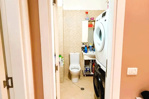 Shtepi ne shitje Apartament ne Tirane, 3+1, Mobilimi E mobiluar, Pagesa 320,000  Euro.