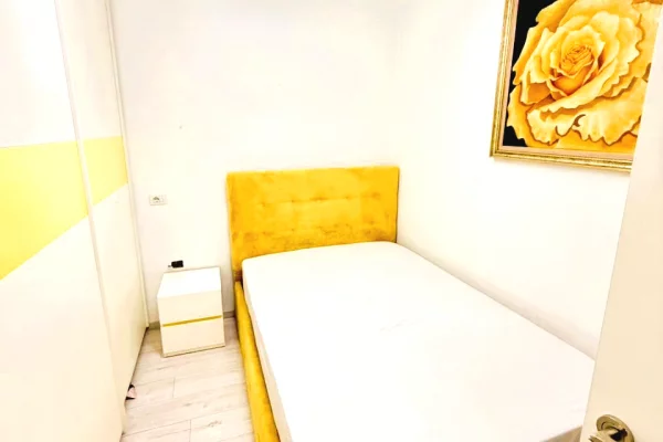 Shtepi ne shitje Apartament ne Tirane, 3+1, Mobilimi E mobiluar, Pagesa 320,000  Euro.