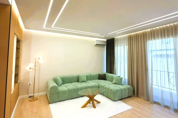Shtepi ne shitje Apartament ne Tirane, 2+1, Mobilimi E mobiluar, Pagesa 176,000  Euro.