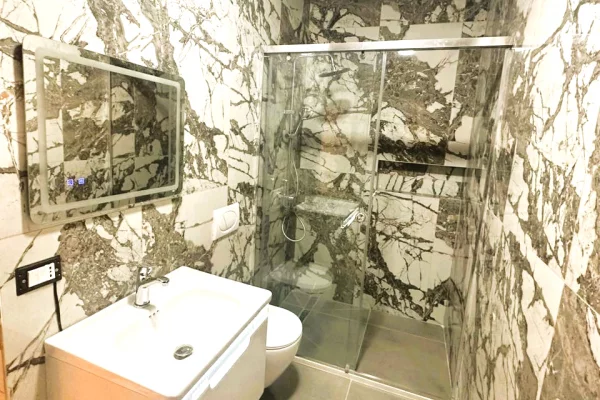 Shtepi ne shitje Apartament ne Tirane, 2+1, Mobilimi Bosh, pa mobiluar, Pagesa 290,000  Euro.