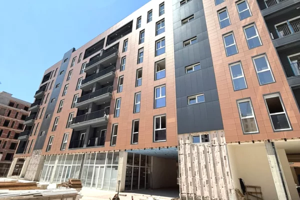 Shtepi ne shitje Apartament ne Tirane, 1+1, Mobilimi Bosh, pa mobiluar, Pagesa 162,000  Euro.