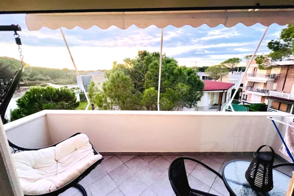Shtepi ne shitje Apartament ne Durres, 2+1, Mobilimi E mobiluar, Pagesa 205,000  Euro.