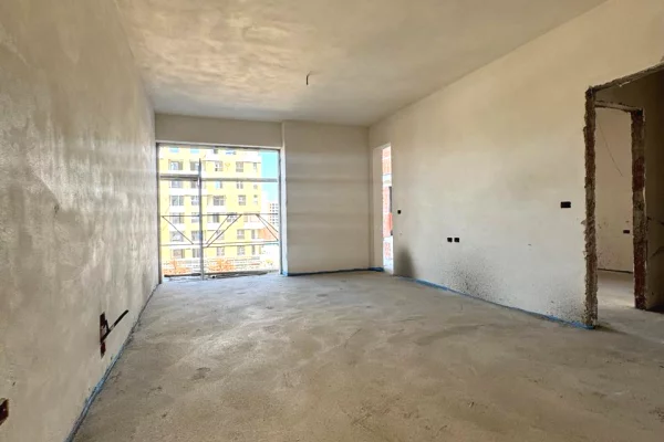 Shtepi ne shitje Apartament ne Tirane, 2+1, Mobilimi Bosh, pa mobiluar, Pagesa 159,300  Euro.
