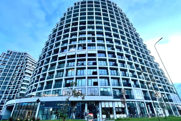 Shtepi ne shitje Apartament ne Tirane, 3+1, Mobilimi E mobiluar, Pagesa 10,000  Euro.