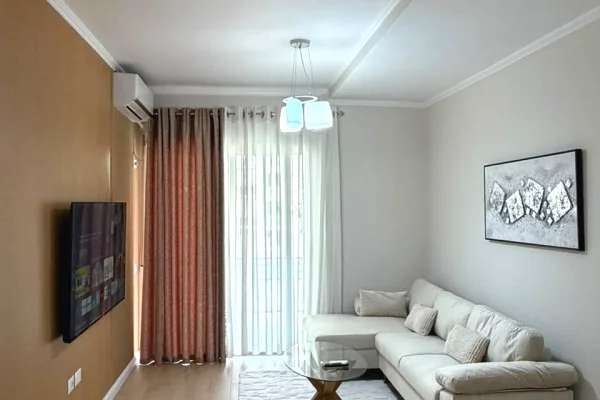Shtepi ne shitje Apartament ne Tirane, 1+1, Mobilimi E mobiluar, Pagesa 147,200  Euro.