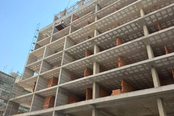 Shtepi ne shitje Apartament ne Tirane, 2+1, Mobilimi Bosh, pa mobiluar, Pagesa 138,100  Euro.