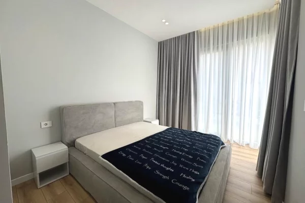 Shtepi me qera Apartament ne Tirane, 3+1, Mobilimi E mobiluar, Pagesa 1,700  Euro.