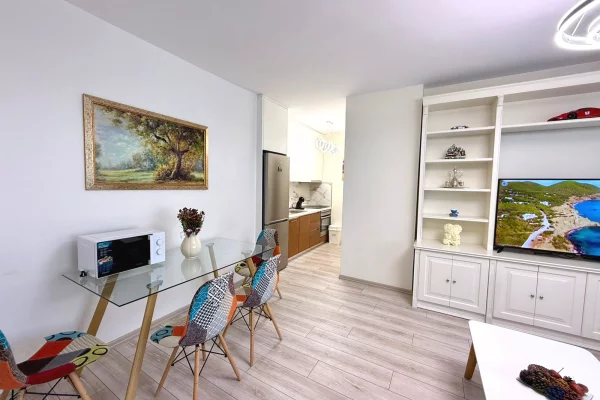 Shtepi me qera Apartament ne Tirane, 1+1, Mobilimi E mobiluar, Pagesa 900  Euro.