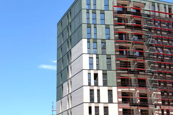 Shtepi ne shitje Apartament ne Tirane, 3+1, Mobilimi Bosh, pa mobiluar, Pagesa 273,200  Euro.