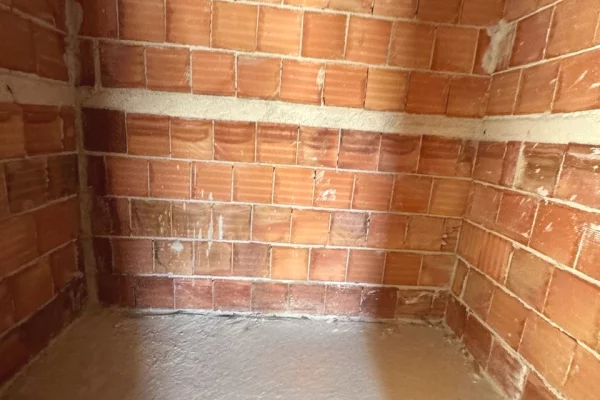 Shtepi ne shitje Apartament ne Tirane, 1+1, Mobilimi Bosh, pa mobiluar, Pagesa 101,700  Euro.