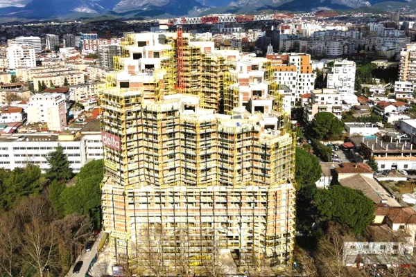 Shtepi ne shitje Apartament ne Tirane, 3+1, Mobilimi Bosh, pa mobiluar, Pagesa 333,600  Euro.