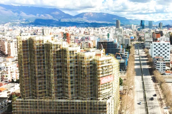 Shtepi ne shitje Apartament ne Tirane, 3+1, Mobilimi Bosh, pa mobiluar, Pagesa 333,600  Euro.