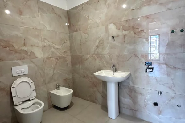 House for Sale Apartment in Tirana, 2+1, Furniture Emty, Payment 138,800  Euro.