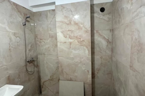 House for Sale Apartment in Tirana, 2+1, Furniture Emty, Payment 138,800  Euro.