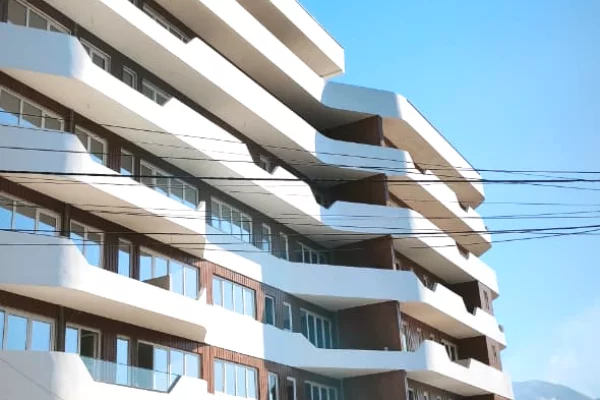 Shtepi ne shitje Apartament ne Tirane, 2+1, Mobilimi Bosh, pa mobiluar, Pagesa 320,600  Euro.