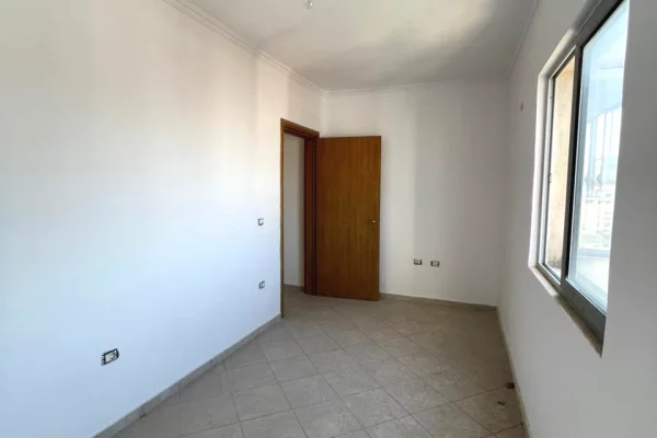 House for Sale Apartment in Tirana, 2+1, Furniture Emty, Payment 123,000  Euro.