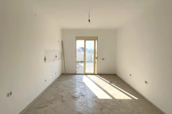 House for Sale Apartment in Tirana, 2+1, Furniture Emty, Payment 123,000  Euro.