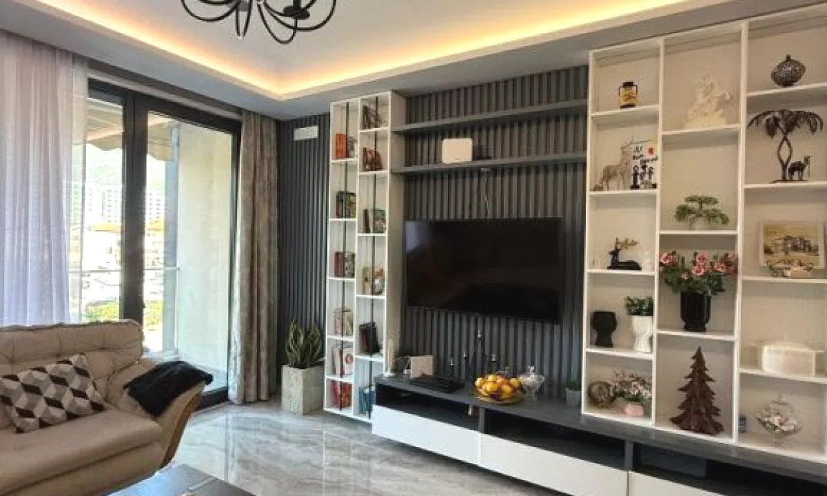 Shtepi ne shitje Apartament ne Tirane, 2+1, Mobilimi E mobiluar, Pagesa 300,000  Euro.