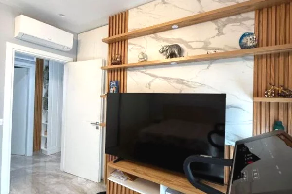 Shtepi ne shitje Apartament ne Tirane, 2+1, Mobilimi E mobiluar, Pagesa 300,000  Euro.