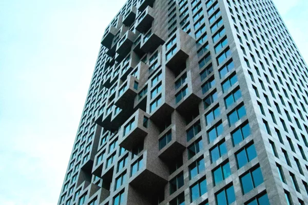 🏢✨ Shitet Zyre ne DownTown One – Tirane ✨🏢