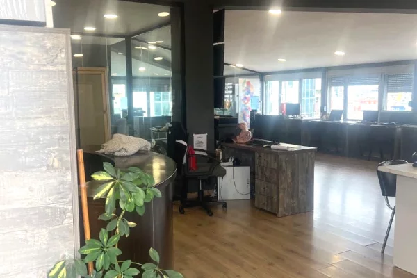 🏢✨ Zyra Premium me Qira | Rruga e Elbasanit ✨🏢
