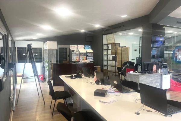 🏢✨ Zyra Premium me Qira | Rruga e Elbasanit ✨🏢