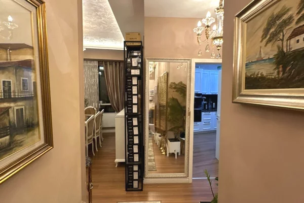 Casa in vendita Appartamento a Tirana, 3+1, Ambiente Arredato, Pagamento 376,200  Euro.