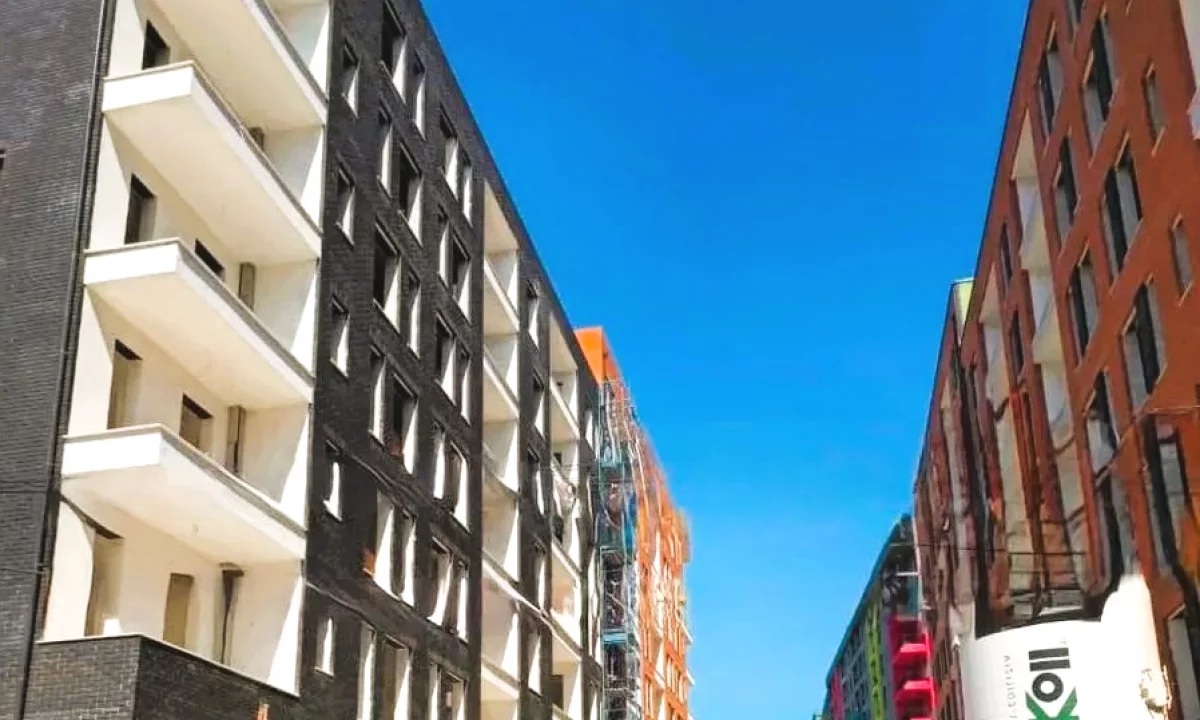 Shtepi ne shitje Apartament ne Tirane, 1+1, Mobilimi Bosh, pa mobiluar, Pagesa 78,100  Euro.