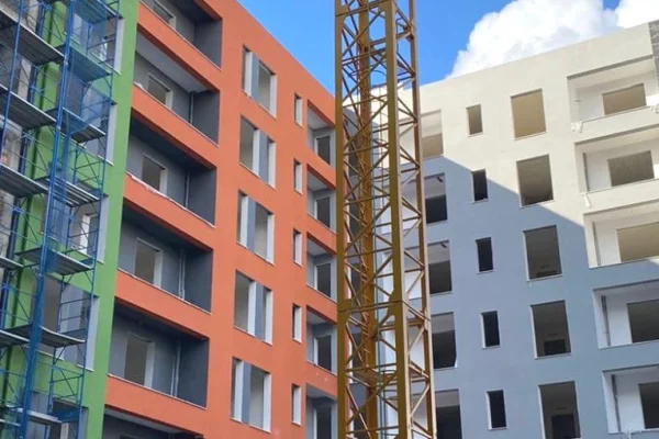 Shtepi ne shitje Apartament ne Tirane, 1+1, Mobilimi Bosh, pa mobiluar, Pagesa 78,100  Euro.