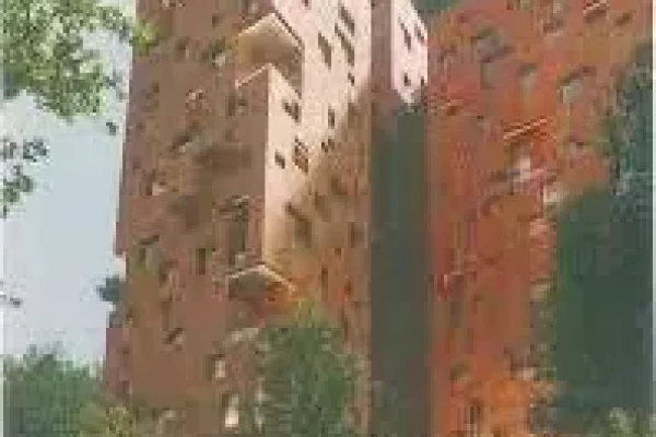 Shtepi ne shitje Apartament ne Tirane, 1+1, Mobilimi Bosh, pa mobiluar, Pagesa 94,500  Euro.
