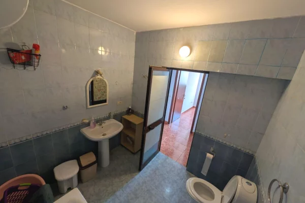 🏡 Apartament 2+1 per zyre me qira – Myslym Shyri ✨