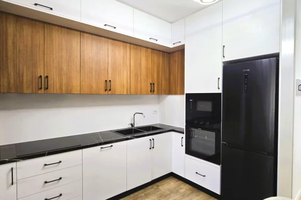Shtepi me qera Apartament ne Tirane, 1+1, Mobilimi E mobiluar, Pagesa 650  Euro.