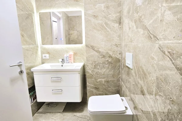 Shtepi me qera Apartament ne Tirane, 1+1, Mobilimi E mobiluar, Pagesa 650  Euro.