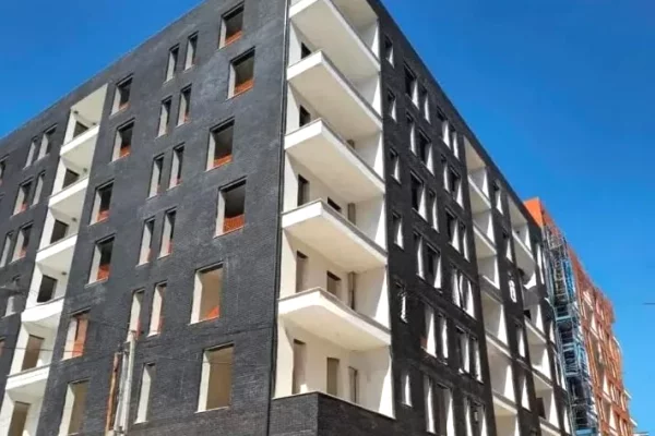 Shtepi ne shitje Apartament ne Tirane, 1+1, Mobilimi Bosh, pa mobiluar, Pagesa 78,000  Euro.