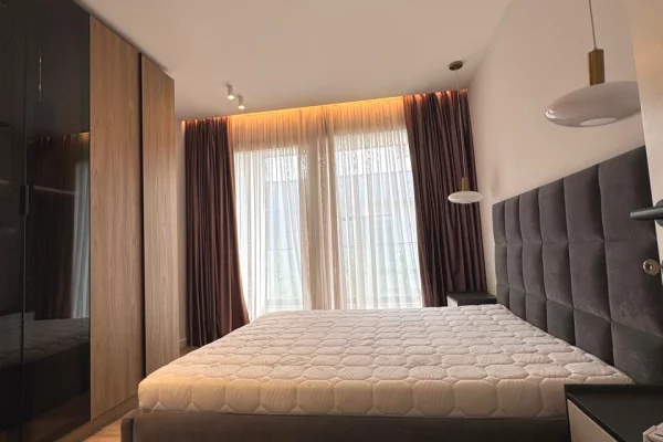 Shtepi me qera Apartament ne Tirane, 3+1, Mobilimi E mobiluar, Pagesa 2,999  Euro.