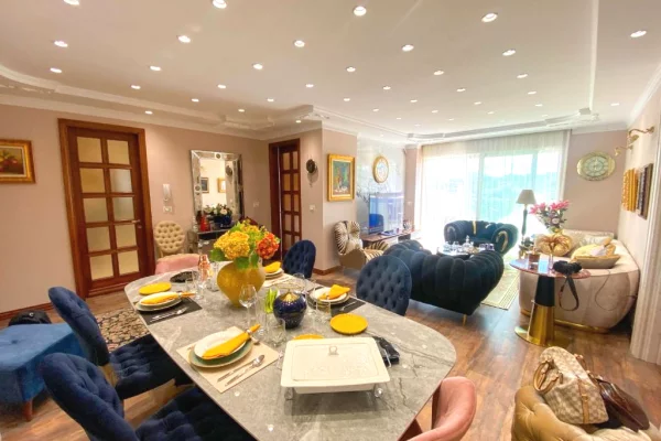 Shtepi me qera 2+1 ne Tirane - 2,000 Euro
