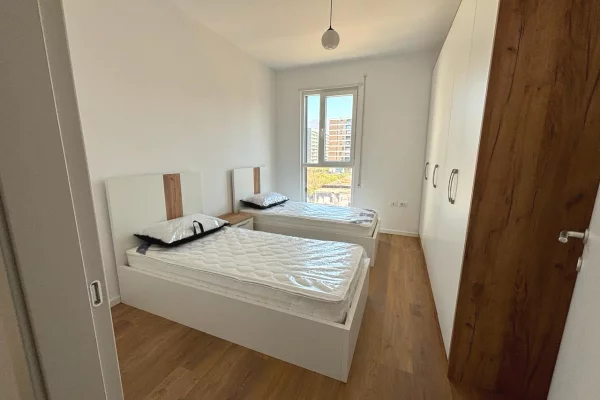 Shtepi me qera Apartament ne Tirane, 2+1, Mobilimi E mobiluar, Pagesa 881  Euro.