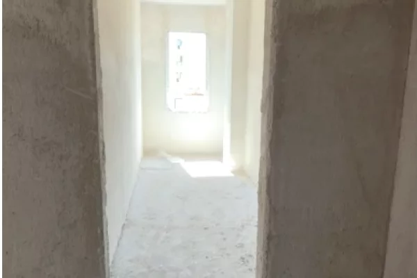 Shtepi ne shitje Apartament ne Tirane, 1+1, Mobilimi Bosh, pa mobiluar, Pagesa 78,001  Euro.