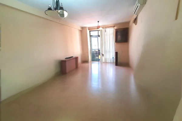 Shtepi ne shitje Apartament ne Tirane, 2+1, Mobilimi E mobiluar, Pagesa 185,000  Euro.
