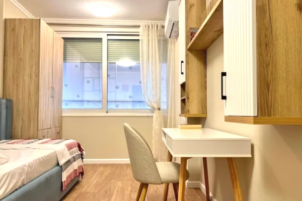Shtepi me qera Apartament ne Tirane, 2+1, Mobilimi E mobiluar, Pagesa 1,500  Euro.