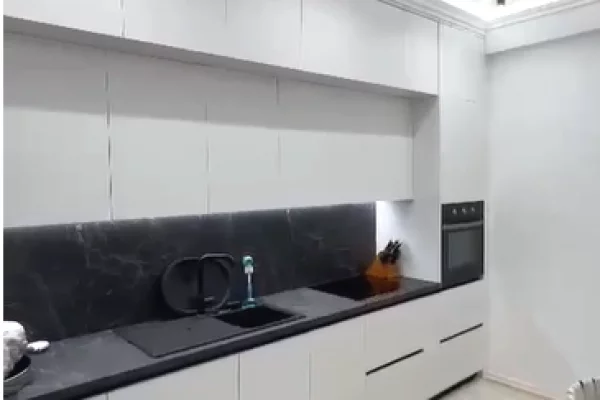 Shtepi me qera Apartament ne Tirane, 3+1, Mobilimi E mobiluar, Pagesa 2,500  Euro.