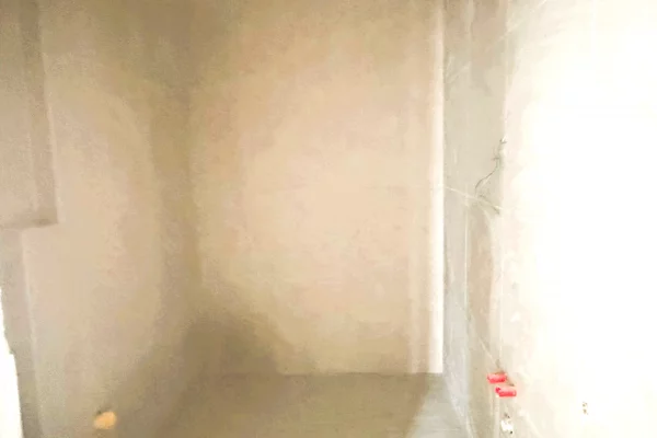 Shtepi ne shitje Apartament ne Tirane, 1+1, Mobilimi Bosh, pa mobiluar, Pagesa 189,999  Euro.