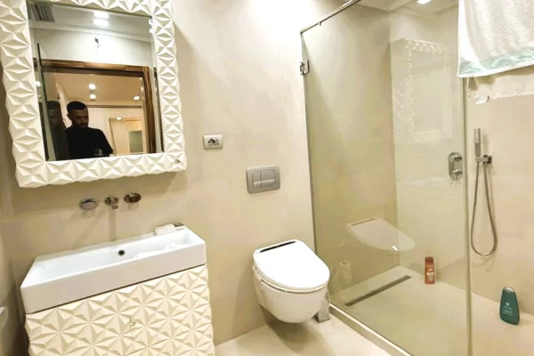 Shtepi ne shitje Apartament ne Tirane, 1+1, Mobilimi E mobiluar, Pagesa 199,999  Euro.