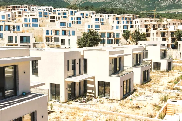 Luxury villas for sale in Himara 3+1, Emty