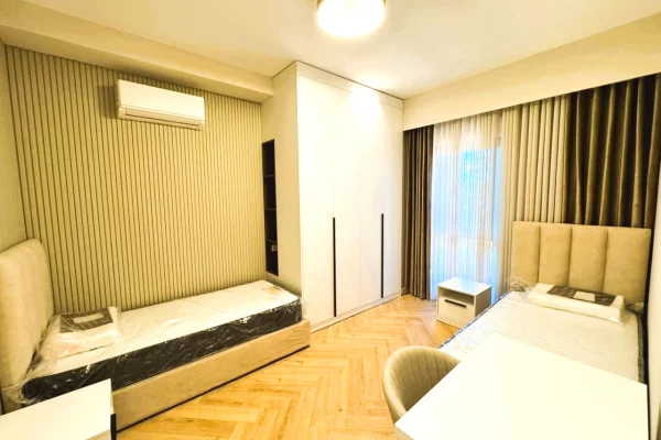 Shtepi ne shitje Apartament ne Tirane, 2+1, Mobilimi E mobiluar, Pagesa 410,000  Euro.