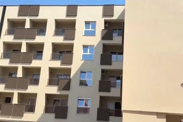 Shtepi ne shitje Apartament ne Durres, 1+1, Mobilimi Bosh, pa mobiluar, Pagesa 94,150  Euro.